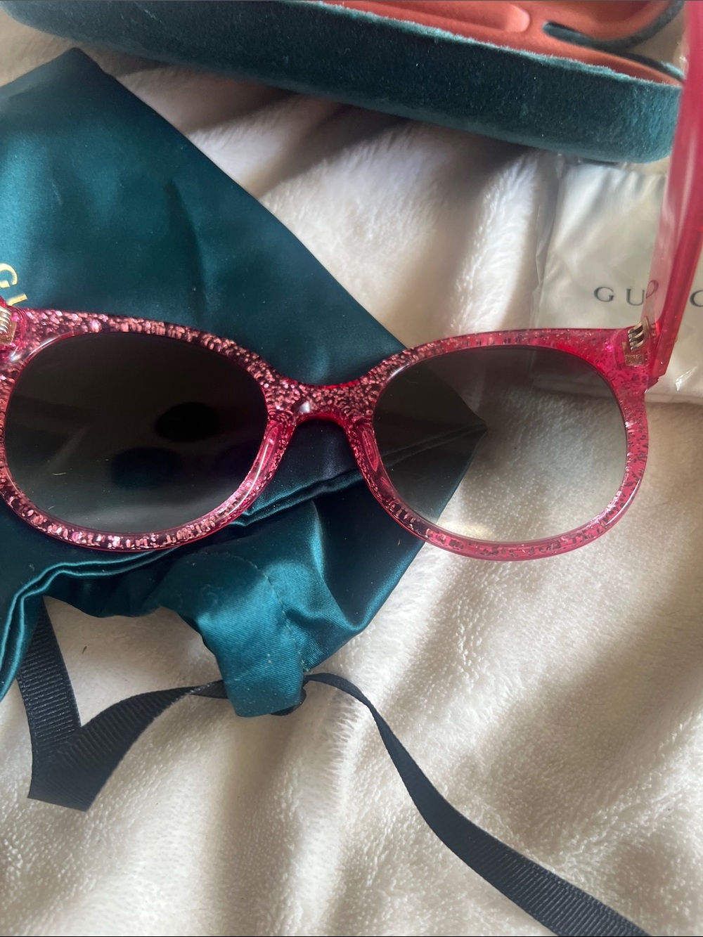 Gucci Glitter Hot Pink Round Cat-Eye Sunglasses - Picture 7 of 12